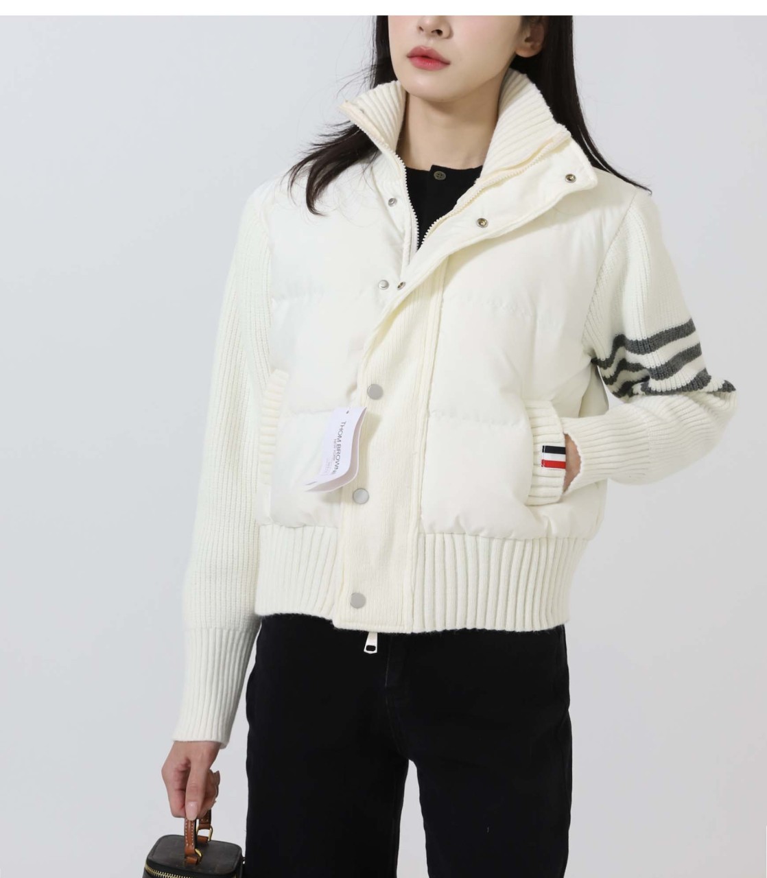 j_560Ud018svc1fcop8p4cz6x4_eeyur9.jpg