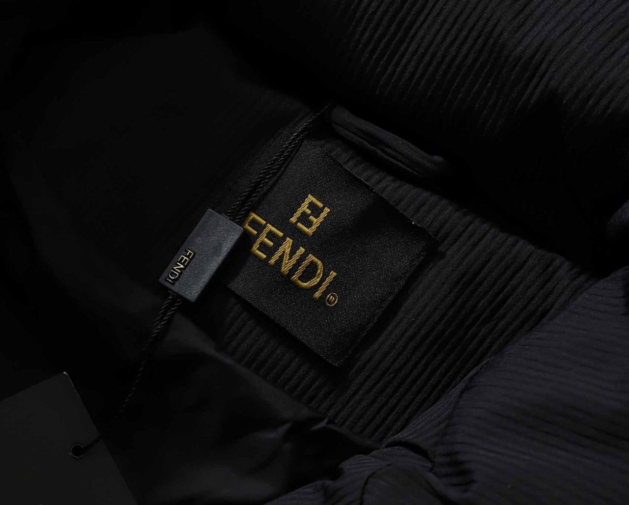 a_e11Ud018svc7vlflykw41p_ew4xzd.jpg