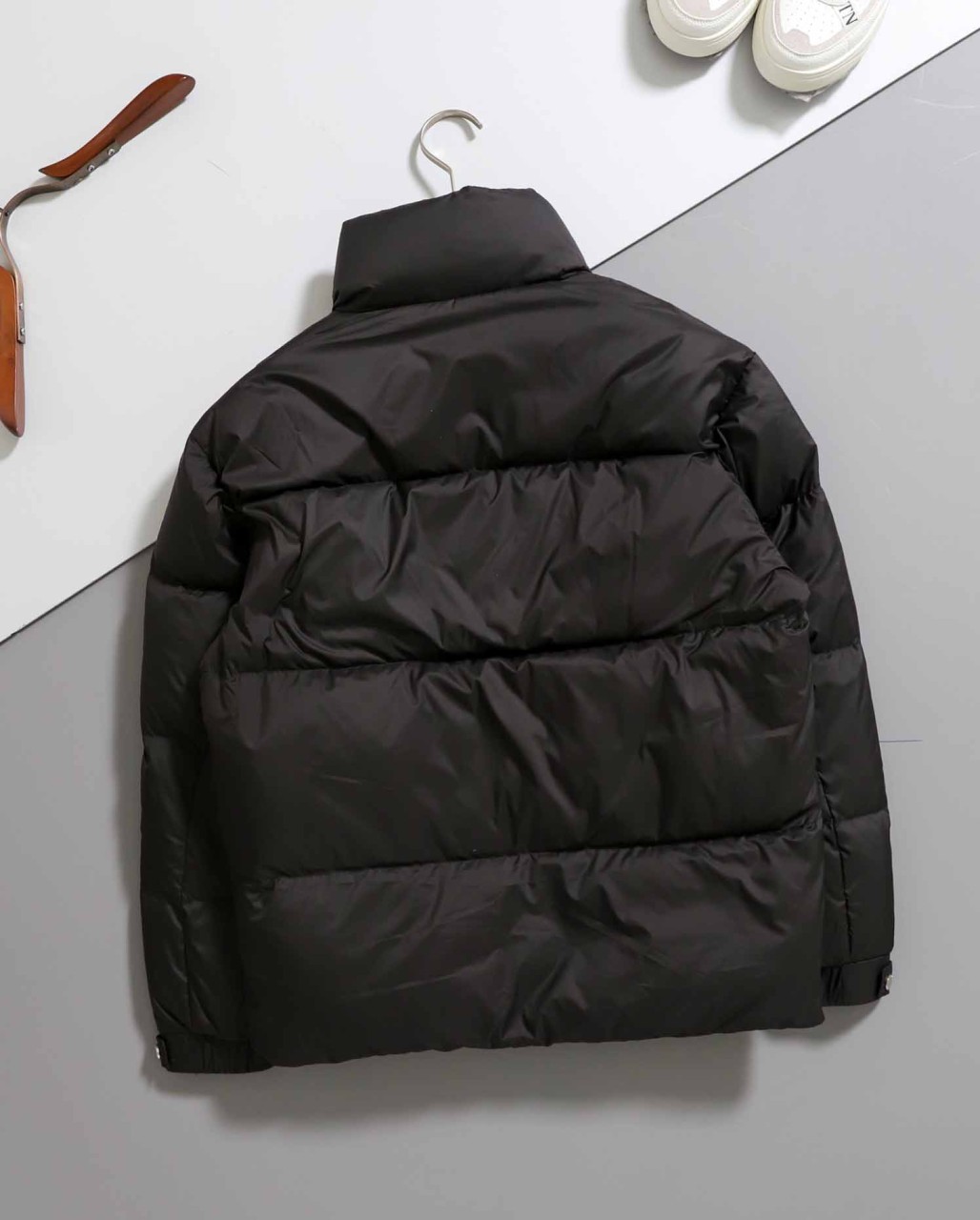 5_b1jUd018svc6otwdxxn0hlz_ew4xzd.jpg
