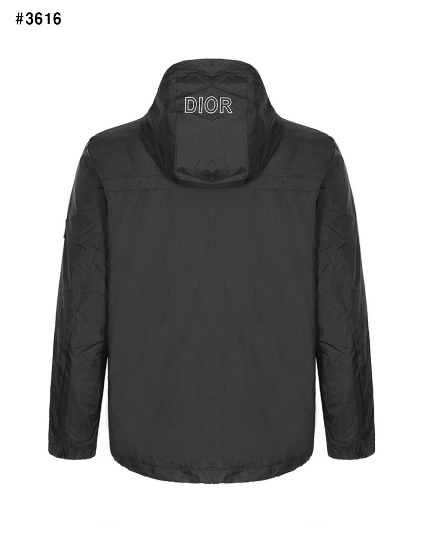 d_4b1Ud018svc1jmtcymoxd23t_fsfkh7.jpg