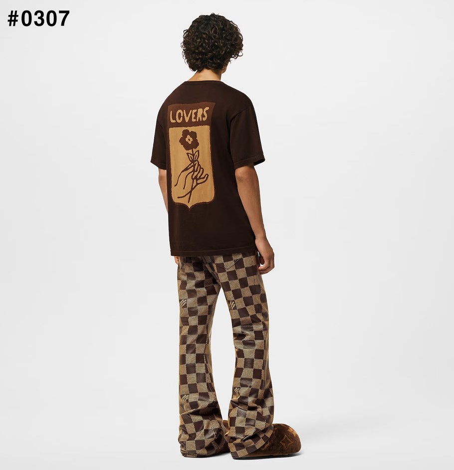 a_4efUd018svc2mjf0kphd37n_voss5p.jpg