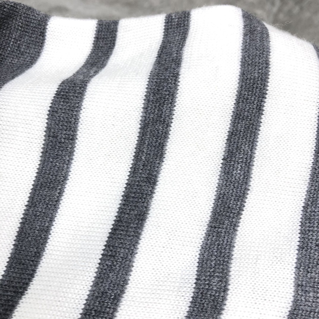 9_f9fUd018svc1si3847xy6ojl_ec7ua1.jpg