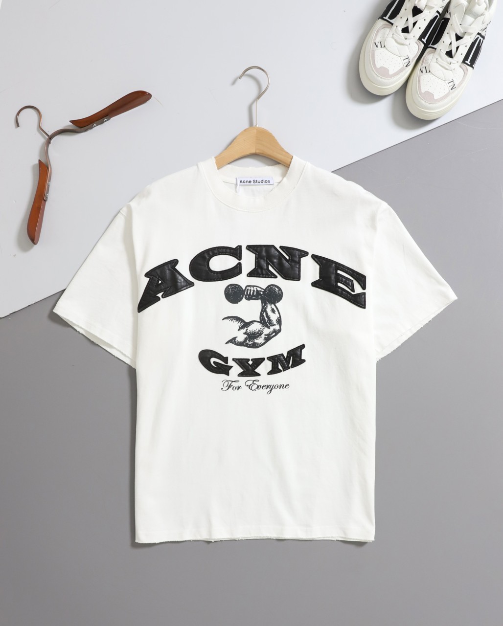 a_5adUd018svc176az4mp82m54_ew4xzd.jpg