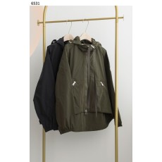 몽클레어 [MONCLER] 나일론 여성 바람막이 신상입고
