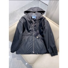 프라다 [PRADA] 수입고급 프라다 리나일론 블루종 자켓 신상입고