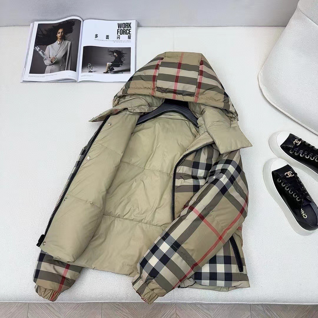 버버리 [BURBERRY] 버버리 아이버 하우스체크 여성 리버시블 덕다운 숏패딩
