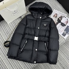프라다 25FW 후드 벨티드 패딩 블랙
