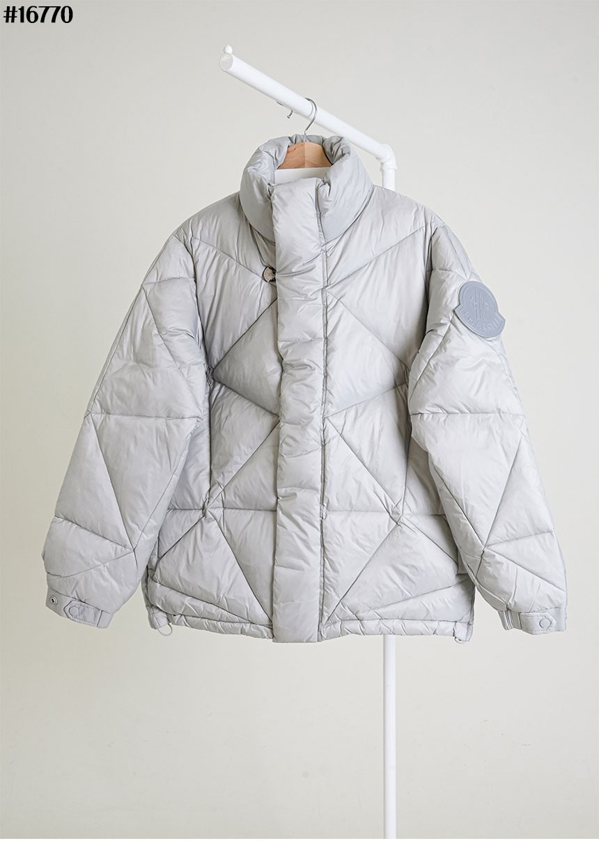 [MONCLER] 몽클레어 X 퍼렐 윌리엄스 Oak 오크 쇼트 다운 자켓