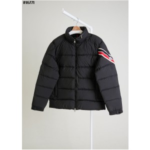 [MONCLER] 몽클레어 SOLAYAN 솔라얀 쇼트 다운 자켓 (내장 후드)