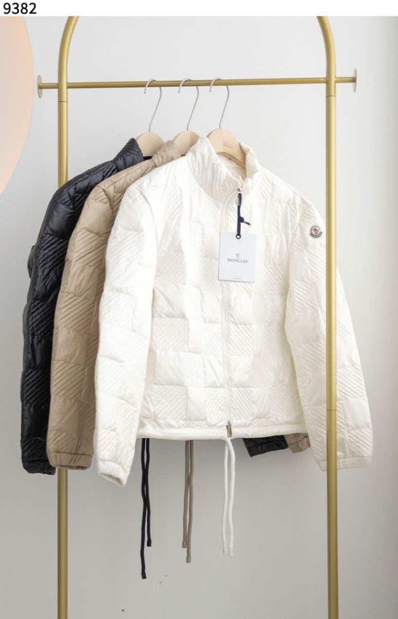몽클레어 [MONCLER] Ancy 체크 퀼팅 쇼트 다운 재킷 신상입고
