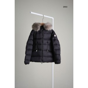 [MONCLER] 몽클레어 여성 보에드 퍼 후드 패딩