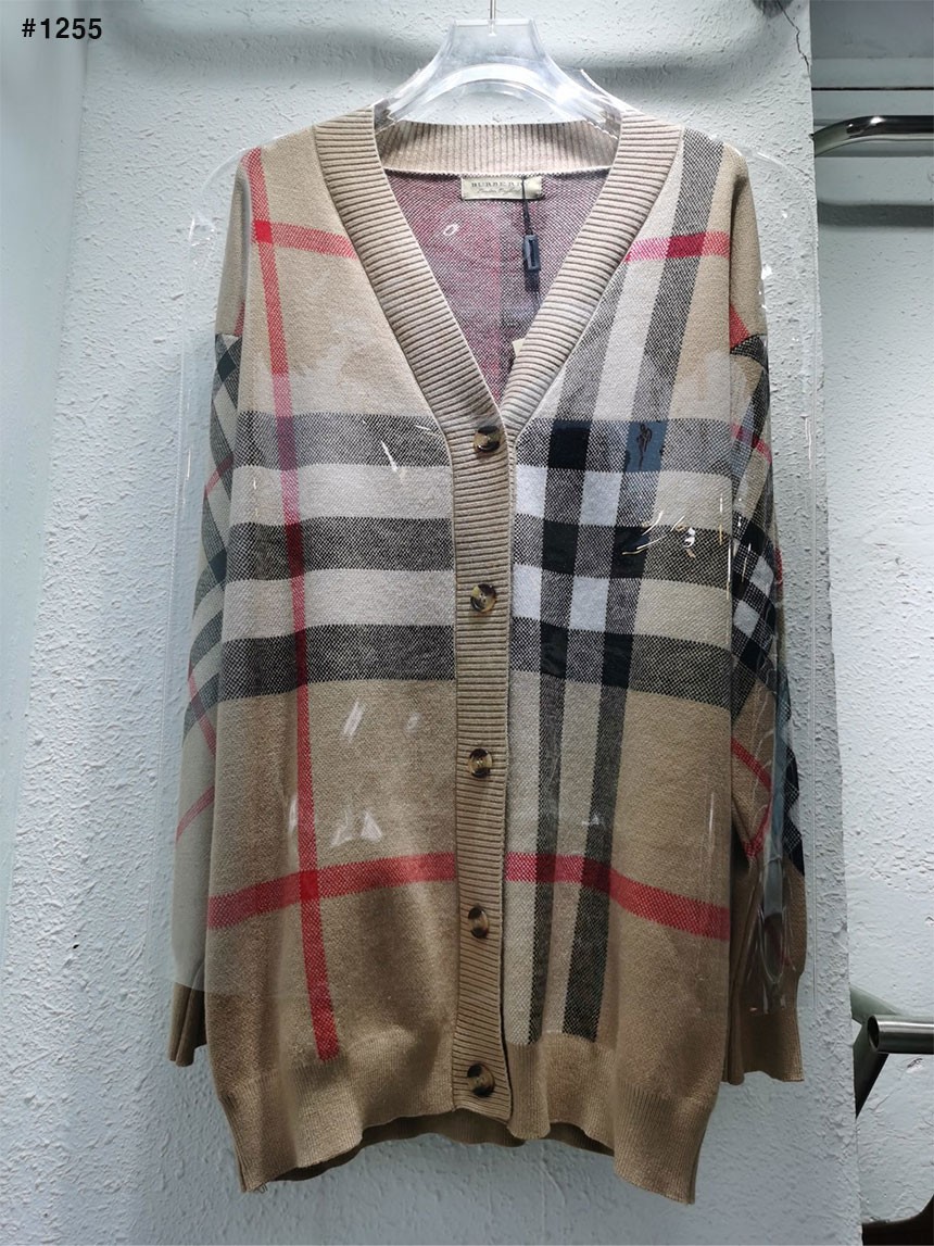 [BURBERRY] 버버리 체크 테크니컬 버튼 울 가디건