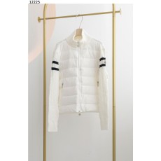 몽클레어 [MONCLER] 여성 로고 패치 니트 패딩 신상입고