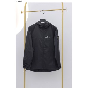 스톤아일랜드 [STONE ISLAND]  라이트 웨이트 바람막이 신상입고