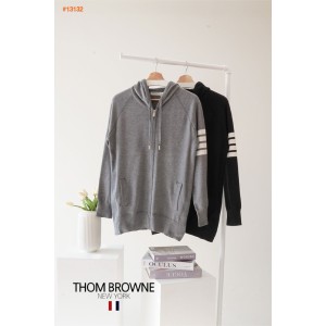 [THOM BROWNE] 톰브라운 남성 스트링 후드 4선완장 니트가디건