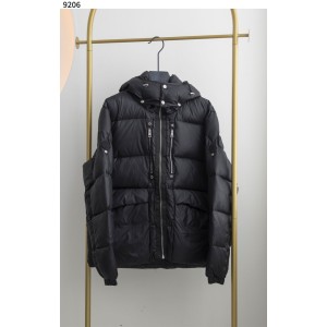 몽클레어 [MONCLER] 수입고급 몽클레어 x 알릭스 포레스트 다운 재킷 신상입고