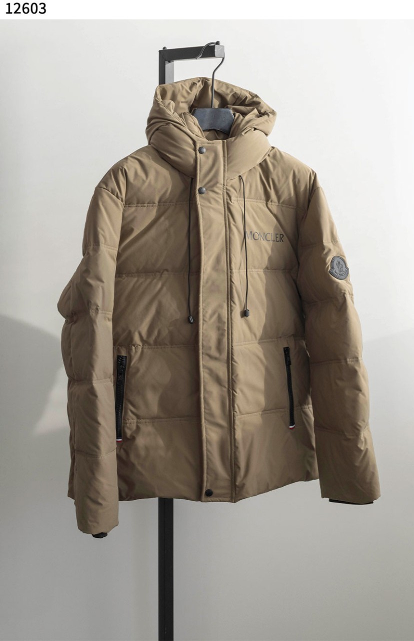 몽클레어 [MONCLER]  와시바 쇼트 후드 남여공용 자켓 신상입고