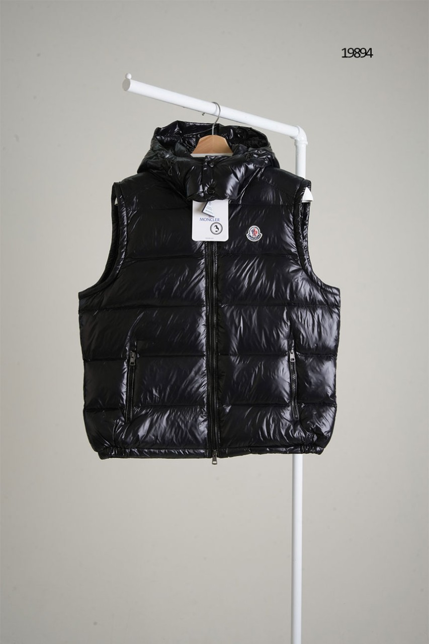 [MONCLER] 몽클레어 남성 보르메스 후드 베스트