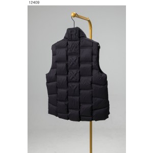 몽클레어 [MONCLER] 수입프리미엄급 Moncler x Christopher Raxxy 3D 퀼팅 다운 조끼 베스트 신상 입고