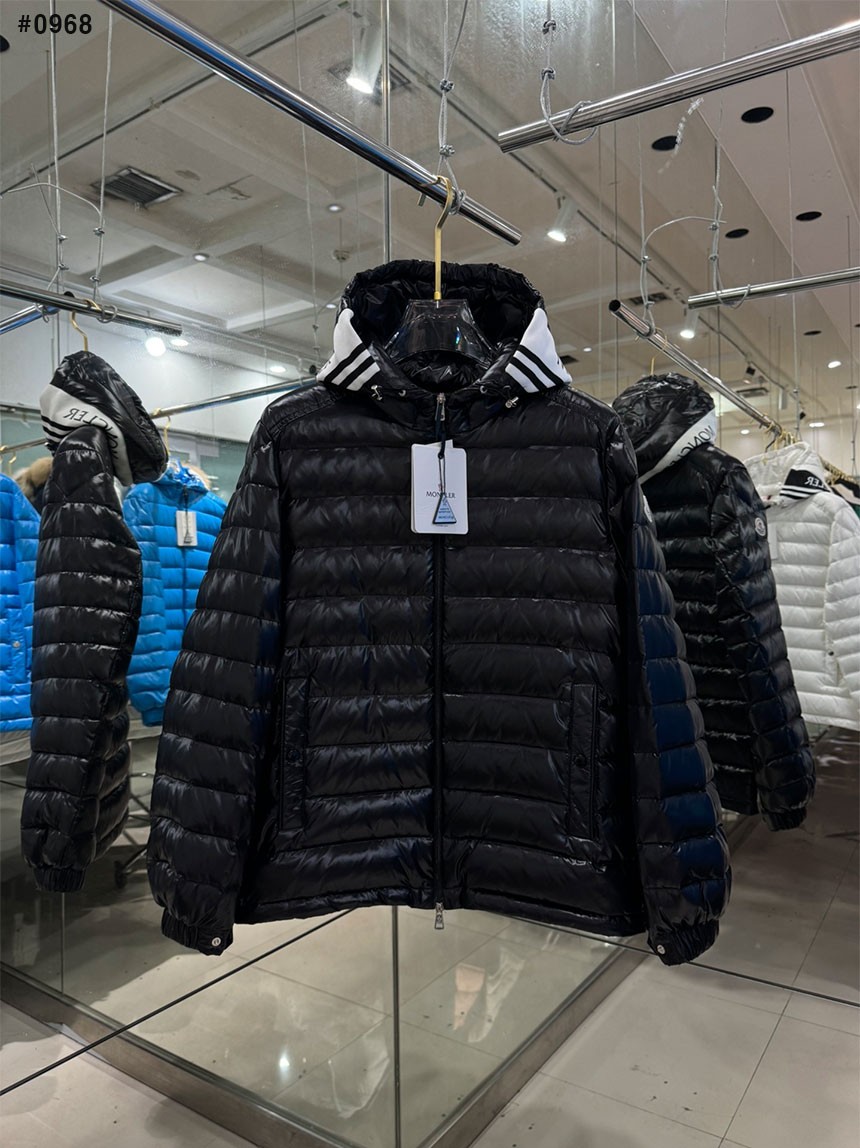 [MONCLER] 몽클레어 코누어 어드저스터블 커프스이너 유광 패딩