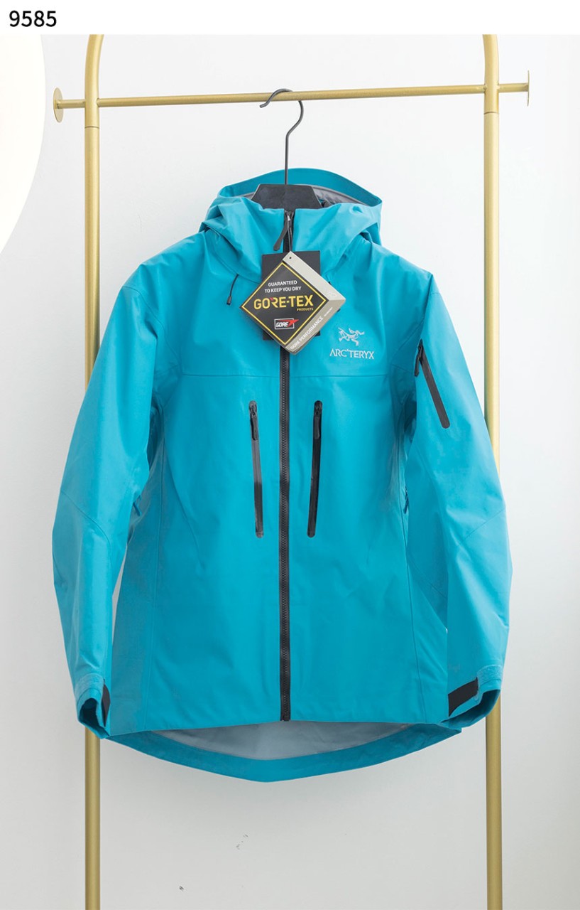 아크테릭스 [ARC'TERYX] 알파 SV 자켓 신상입고