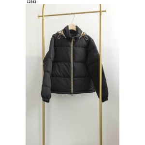 버버리 [BURBERRY] 테이프 앰블사이드 퍼퍼 경량 구스다운 점퍼 신상입고