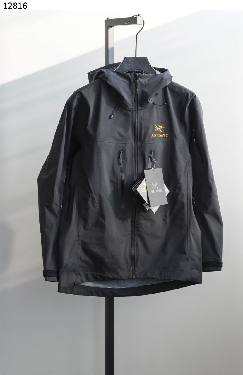 아크테릭스 [ARC'TERYX] 알파 SV 자켓 신상입고