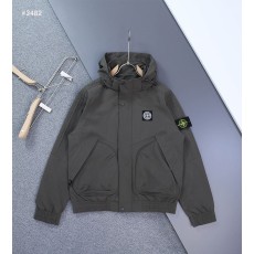 [STONE ISLAND] 스톤아일랜드 라이트 소프트쉘 와펜 후드 점퍼