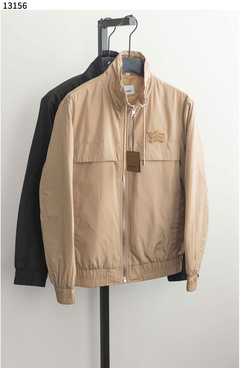 버버리 [BURBERRY] 고무패치 로고 포인트 자켓 신상입고