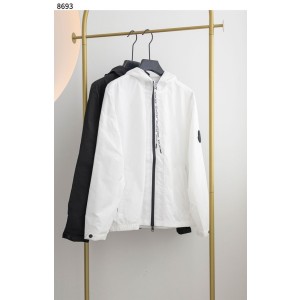 몽클레어 [MONCLER] 카를레스 남성 후드 바람막이 점퍼 신상입고