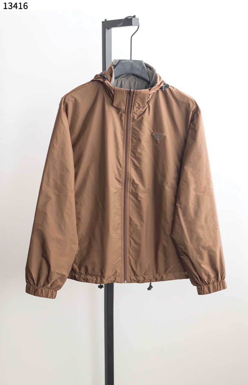 프라다 [PRADA] 남성 트라이앵글 로고 리버시블 후드 자켓 신상입고