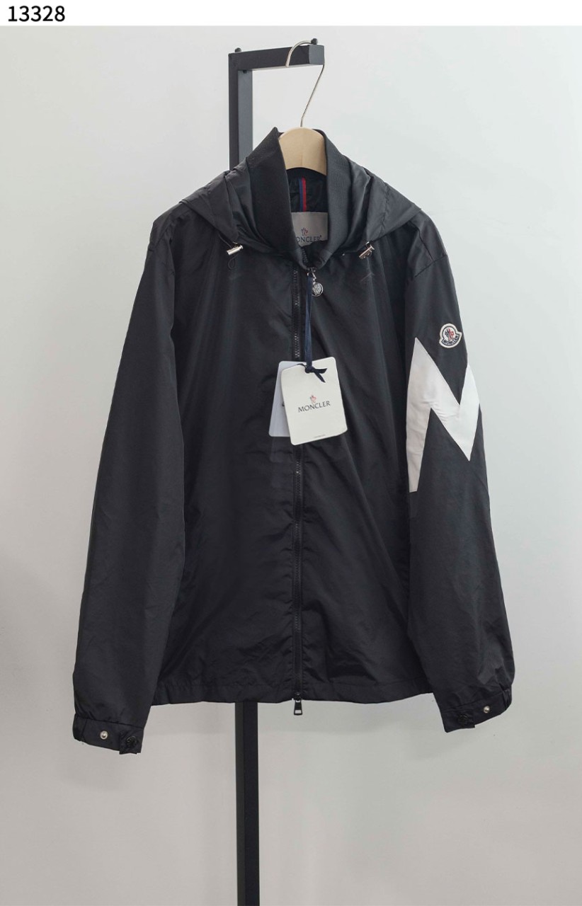 몽클레어 [MONCLER] Fetuque 페투크 윈드브레이커 후드 자켓 신상입고