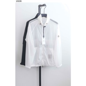 몽클레어 [MONCLER] 남성 후드 바람막이 자켓  신상입고