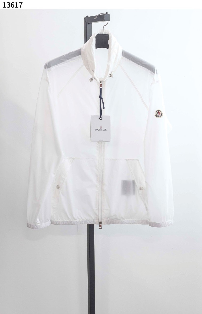 몽클레어 [MONCLER] 수입고급 Farlak 바람막이 후드인풋자켓 신상입고