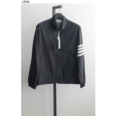 톰브라운 [Thom Browne] 수입고급 샤이니 립스탑 래글런 4-바 트랙 재킷 신상입고