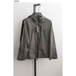 몽클레어 [MONCLER] 펠 로고 프린트 후드 자켓 신상입고