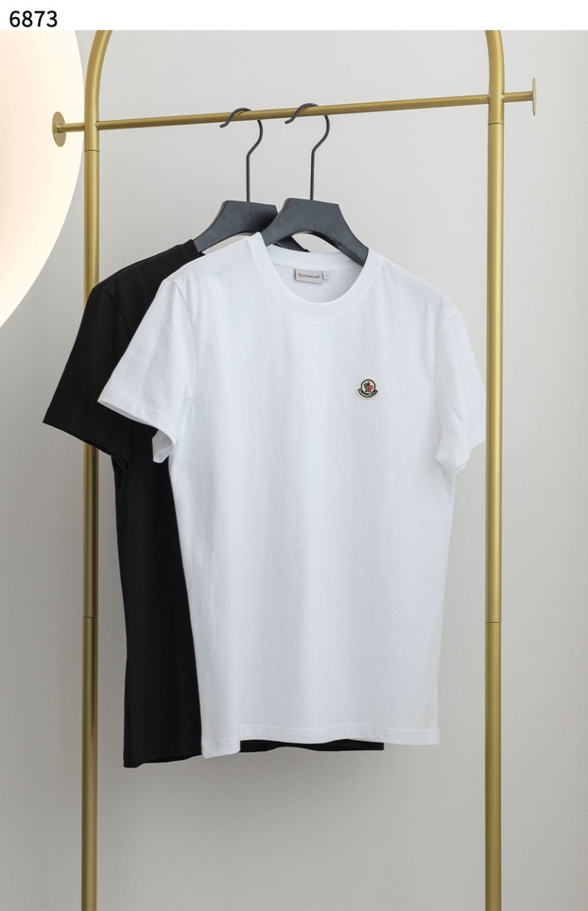 몽클레어 [MONCLER] 몽클레어 로고 패치 남성 반팔티 신상입고