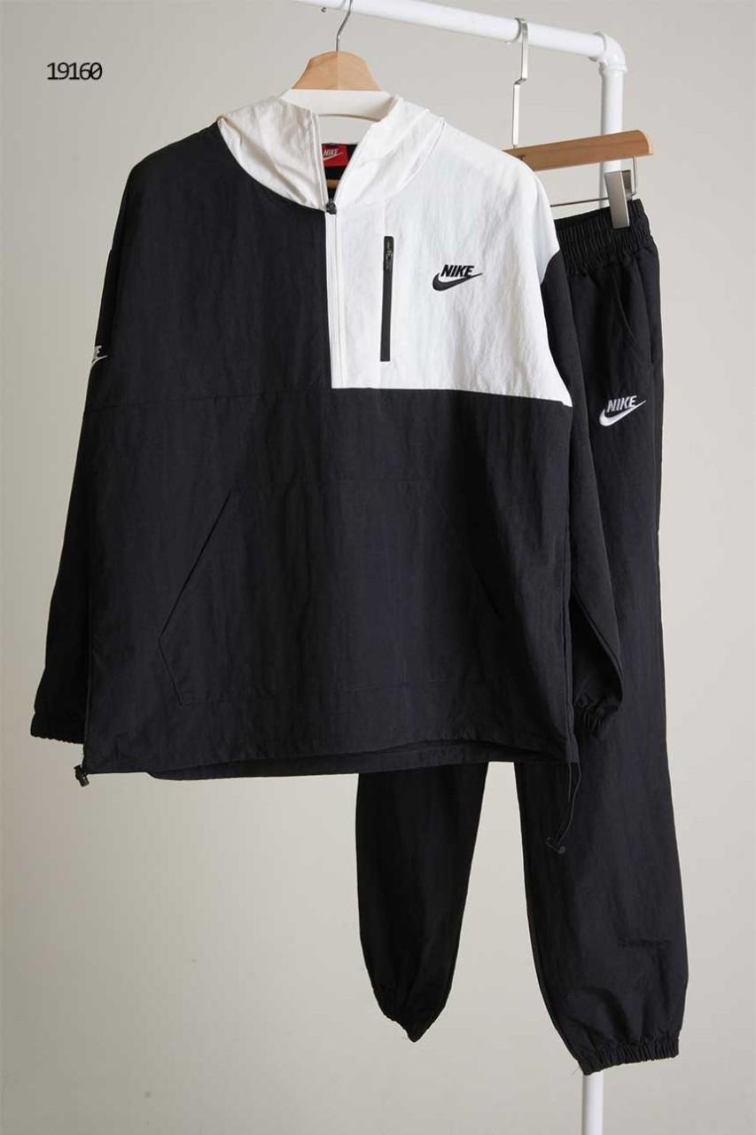 [NIKE] 나이키 베이직 자수로고 바스락 배색 아노락 상하의셋