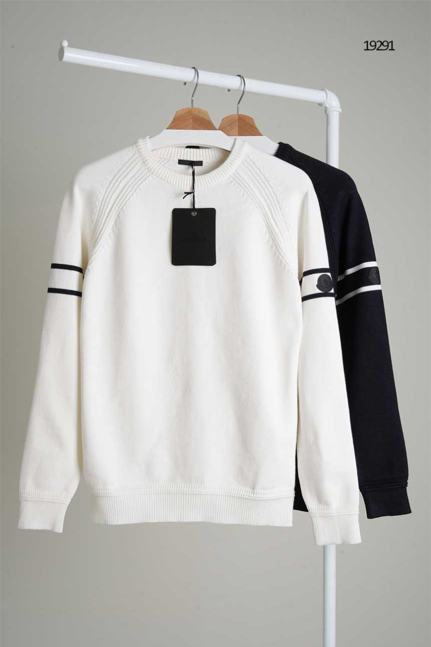 [MONCLER] 몽클레어 남성 라인포인트 블랙패치 울니트