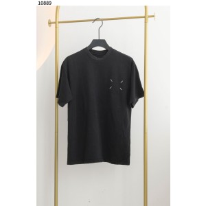 메종마르지엘라 [Maison Margiela] 마르지엘라 스티치 백 넘버링 그래픽 코튼 티셔츠 신상입고