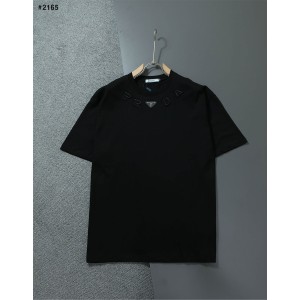 [PRADA] 프라다 넥 삼각 레터링 로고 반팔 티셔츠