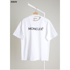 [MONCLER] 몽클레어 와펜 패치 레터링 로고 숏 슬리브 베이직 코튼 티셔츠