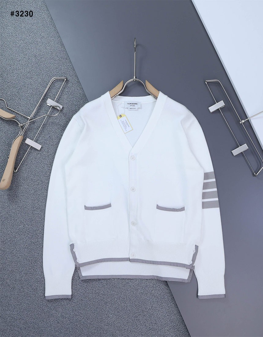 [THOM BROWNE] 톰브라운 밀라노 4바 스티치 브이넥 가디건
