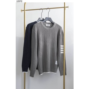 톰브라운 [Thom Browne] 자가드 4선 크루넥 울 니트 스웨터 신상입고