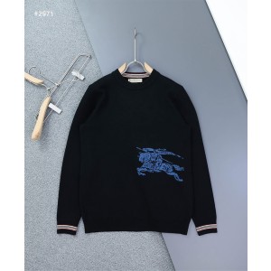 [BURBERRY] 버버리 블루 기마자수 EKD 라운드 니트