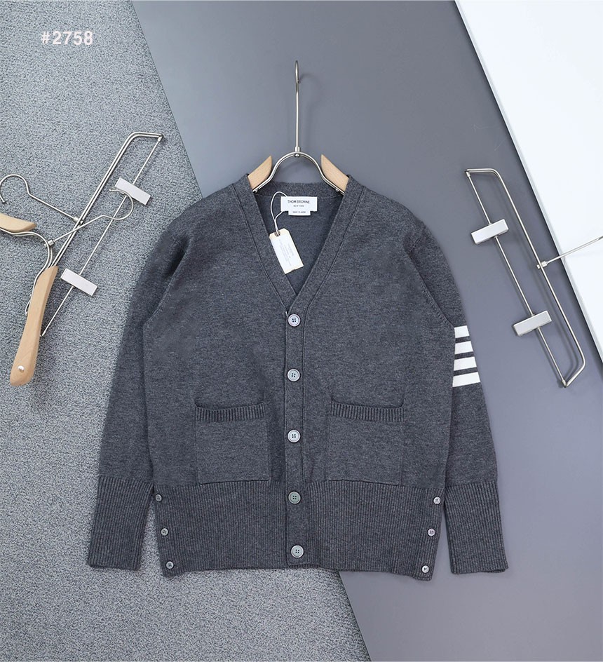 [THOM BROWNE] 톰브라운 남성 사선완장 클래식 브이넥 가디건