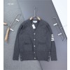 [THOM BROWNE] 톰브라운 남성 사선완장 클래식 브이넥 가디건