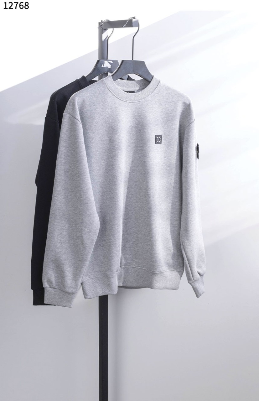 스톤아일랜드 [STONE ISLAND] 남성 사각패치 로고 라운드 맨투맨 신상입고