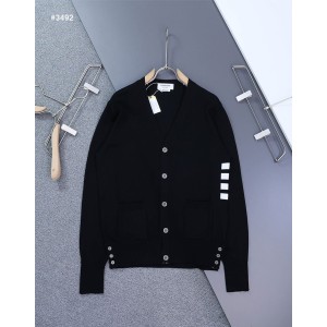[THOM BROWNE] 톰브라운 남성 밀라노 사선 4바 브이넥 가디건
