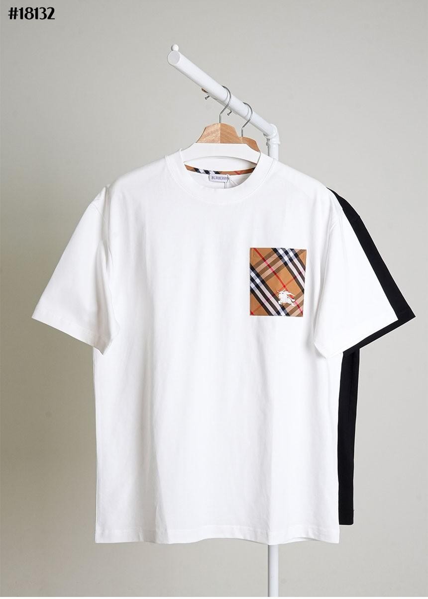 [BURBERRY] 버버리 체크 라벨 포켓 코튼 크루넥 티셔츠